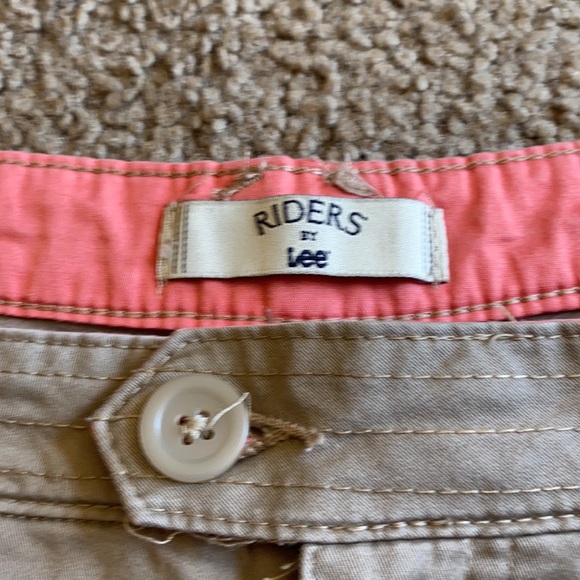 Riders by Lee Kahki Shorts - Picture 4 of 5